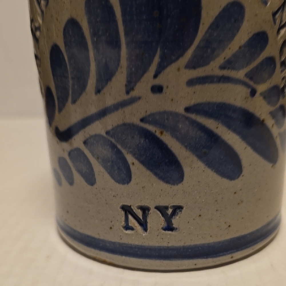 Saratoga Springs Pottery Crock / Vase / Utensil Holder - Picture 10 of 16